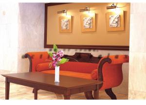 Posezení v ubytování Ryukyu Sun Royal Hotel