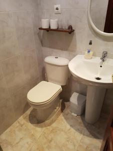 Hostal Arenal的一间浴室