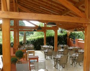 Restaurace v ubytování La Tablée Médiévale