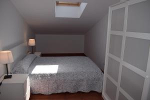 Posteľ alebo postele v izbe v ubytovaní MSJ 87 Duplex Con Vistas al Mar (118)
