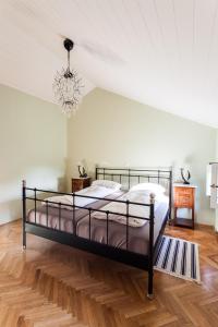 Postel nebo postele na pokoji v ubytování Guesthouse Galeb