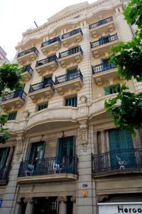 Gallery image of Hostal Martinval in Barcelona