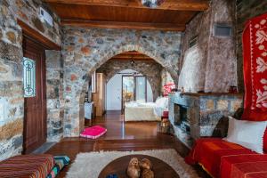 Gallery image of Vasilikata in Agios Konstantinos