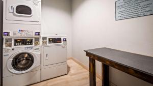 Fotografie z fotogalerie ubytování Best Western Plus Dilley Inn & Suites v destinaci Dilley