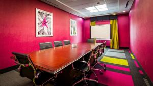 Konferenční prostory v ubytování Best Western Plus Dilley Inn & Suites + 15 fotografií