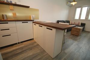 Kuchyňa alebo kuchynka v ubytovaní Apartment Priska