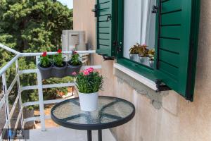 Balkón alebo terasa v ubytovaní Apartman Nella