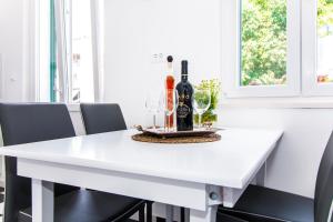 Nápoje v ubytovaní Apartman Nella + 27 fotografií