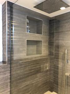 Kúpeľňa v ubytovaní Luxury apartment in La Isla, Puerto Banus + 11 fotografií