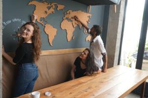 Goście zatrzymujący się w obiekcie Black Swan Hostel Sevilla