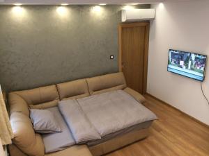 A television and/or entertainment centre at Light in the heart
