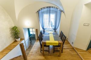 Posedenie v ubytovaní Babylon Apartmány