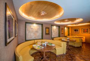 Istumisnurk majutusasutuses Lemon Tree Hotel Srinagar