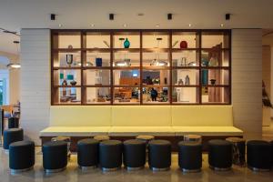 El salón o zona de bar de AP Victoria Sports & Beach