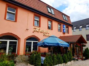 Budova, kde se hotel nachází