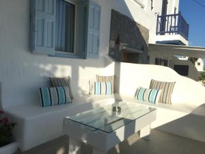 A seating area at Mina Studios