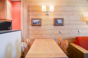Kuchyň nebo kuchyňský kout v ubytování Residence Les Chalets du Forum - maeva Home