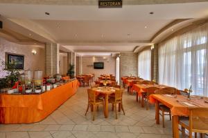 Εστιατόριο ή άλλο μέρος για φαγητό στο Hotel Magnolija