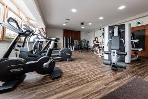 Centrul de fitness și/sau facilități de fitness de la Hotel Chesa Monte 4Sterne Superior