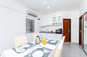 Küche/Küchenzeile in der Unterkunft Apartments Napoli