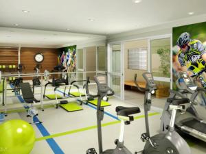 Fitnesscenter och/eller fitnessfaciliteter på Apartamento em Cabo Frio