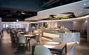 Sun Hao Hotel Taichung tesisinde bir restoran veya yemek mekanı