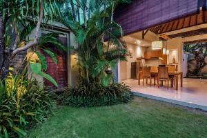 Afbeelding uit fotogalerij van Pradha Villas Seminyak in Seminyak