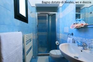 Koupelna v ubytování B&B La Villa