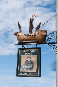 Gallery image of Cabot Court Hotel Wetherspoon in Weston-super-Mare