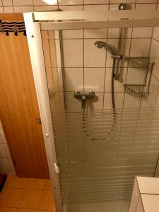 Ένα μπάνιο στο Ferienwohnung Lorenz +18 φωτογραφίες