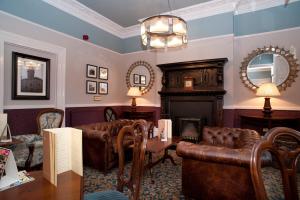 Gallery image of Cabot Court Hotel Wetherspoon in Weston-super-Mare