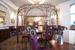 Gallery image of Cabot Court Hotel Wetherspoon in Weston-super-Mare