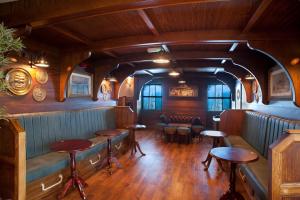 Gallery image of Cabot Court Hotel Wetherspoon in Weston-super-Mare