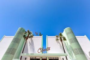 a view of the emirates hotel in dubai at Cubanito Ibiza in San Antonio