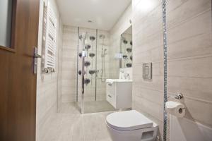 Kúpeľňa v ubytovaní R&B APARTMENTS POZNAŃ