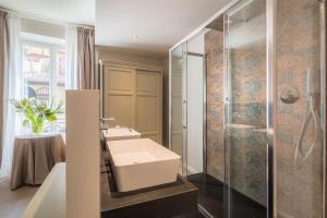 Koupelna v ubytování Hotel Torre Guelfa Palazzo Acciaiuoli