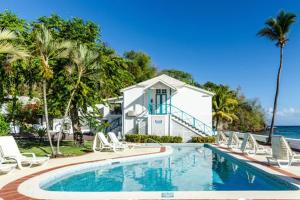 The swimming pool at or close to Mariners Hotel