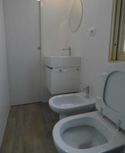 A bathroom at Camping Eden