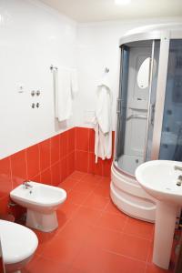 Un baño de Family Hotel