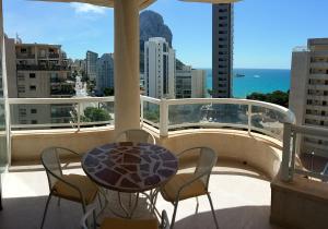 A balcony or terrace at Apart. en Calpe a 150m. de la playa