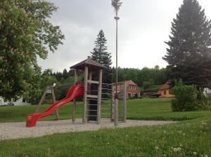 Vaikų žaidimų erdvė apgyvendinimo įstaigoje Na Vršku, Klenovice u Prachatice