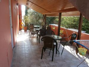 A balcony or terrace at Studios Achileus 2