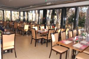 Reštaurácia alebo iné gastronomické zariadenie v ubytovaní Seminarhotel Springer Schlössl