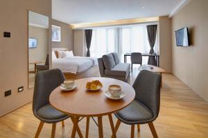 Posezení v ubytování Bridal Tea House Hotel-Free Shuttle Bus for Canton Fair