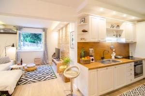 Kuchyň nebo kuchyňský kout v ubytování Amazing luxury apartment in Split