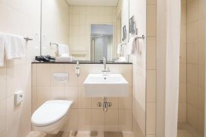 Bany a Hotel Schweizerhof Basel