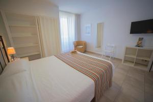 Afbeelding uit fotogalerij van Casa Del Mar Hotel & Apartaments in Roses