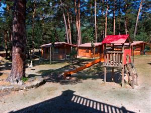 Herní místnost nebo prostor pro děti v ubytování Camping Cobijo
