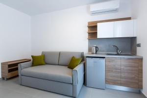 Gallery image of Saint Lucas Suites in Nea Potidaea