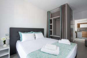 Gallery image of Saint Lucas Suites in Nea Potidaea
